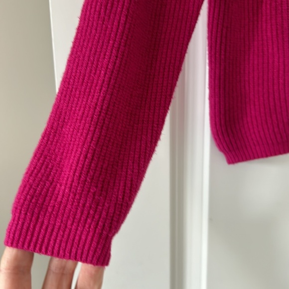 Tahari Electric Pink Ribbed Crew Neck Sweater Size XL Viscose Polyester Nylon - Picture 4 of 12